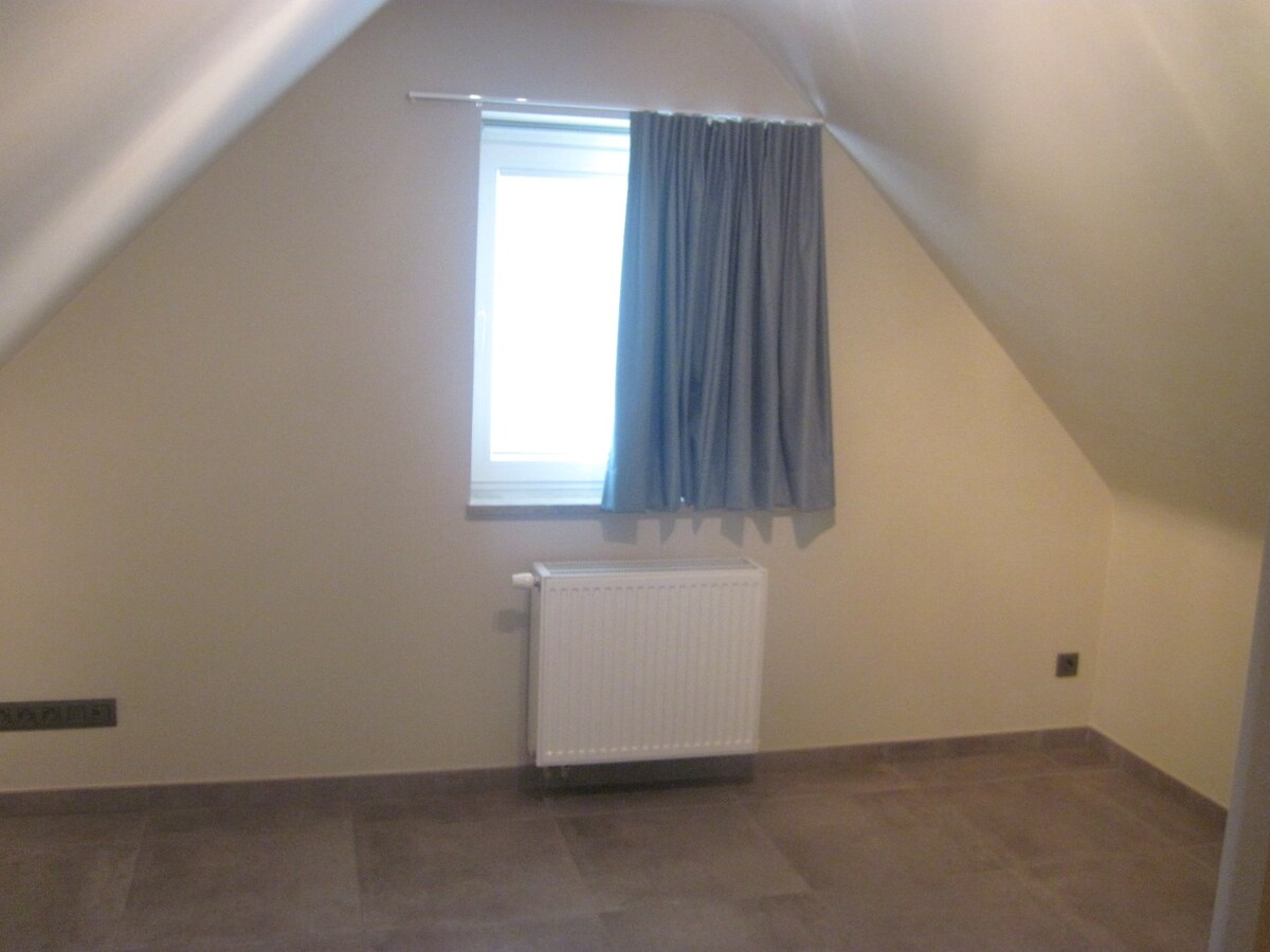 Luxueus en ruim appartement in rustige omgeving. 