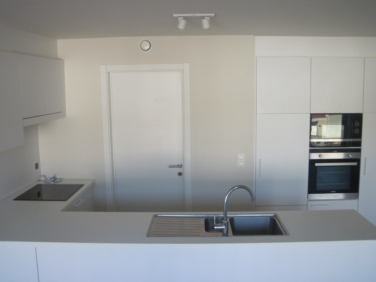 Lichtrijk appartement op de Gaverse Markt. 