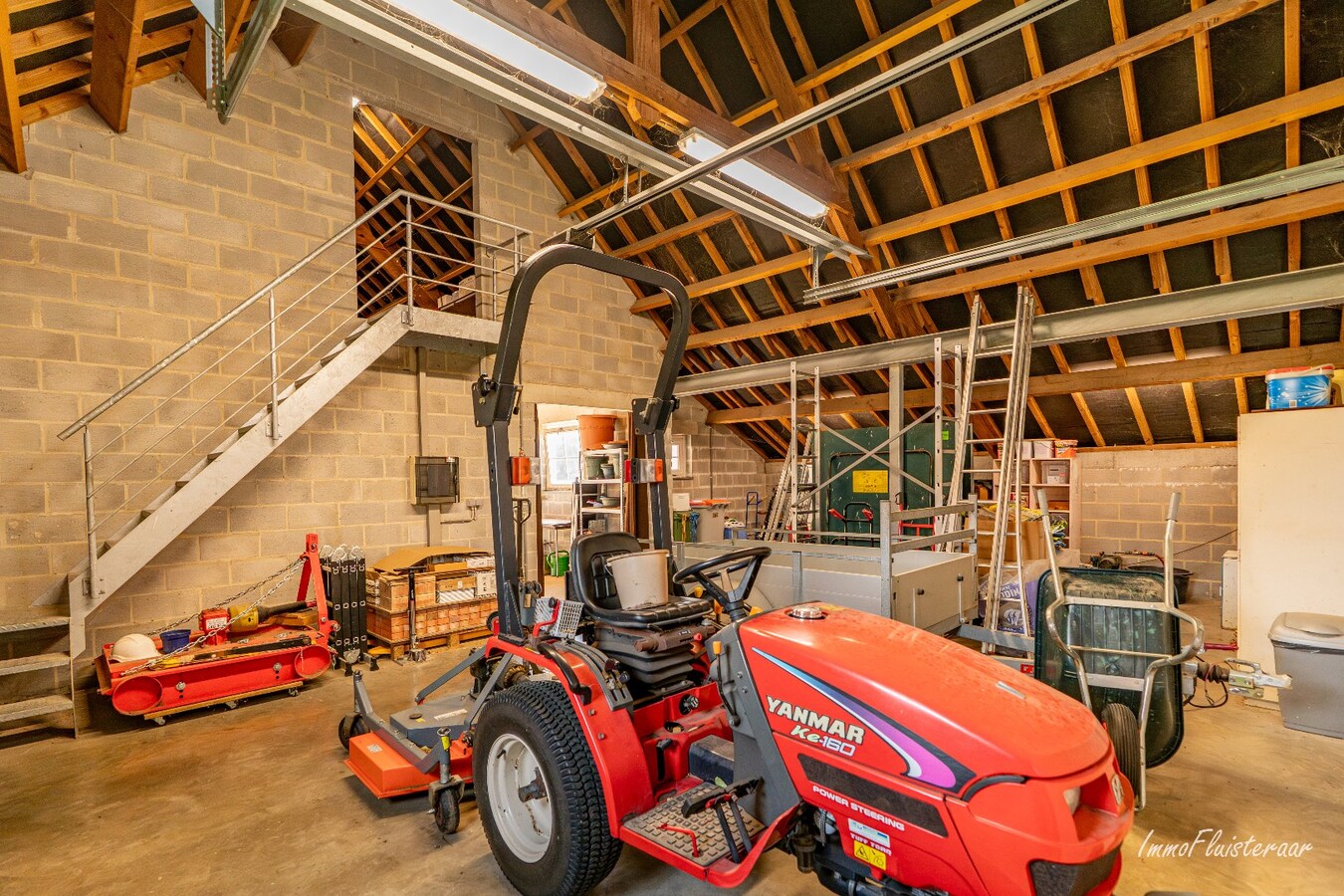 Instapklare hoeve met paardenfaciliteiten op ca. 2,5 ha te Gruitrode (Oudsbergen) 