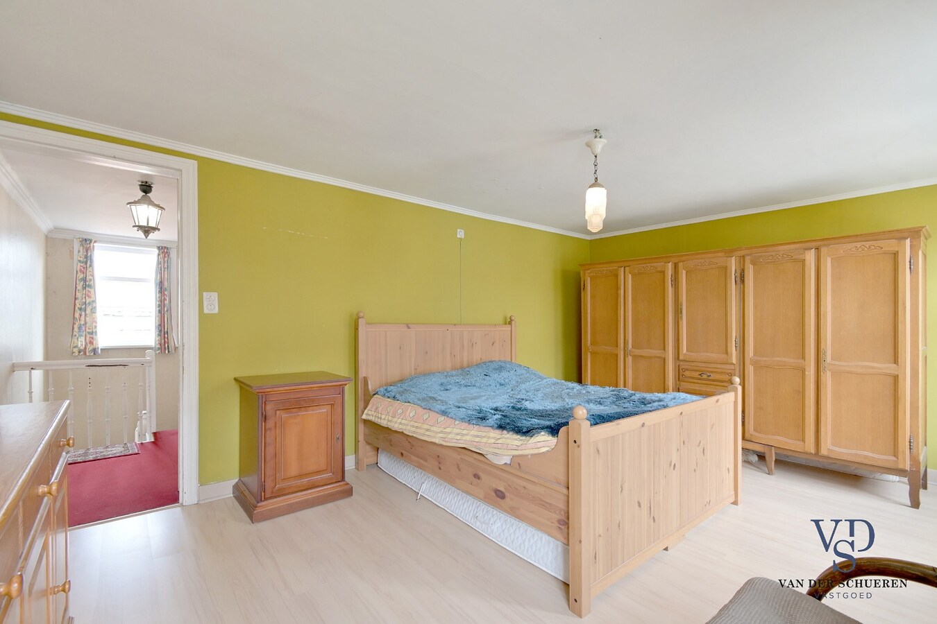 Ruime woning met opslagruimte 