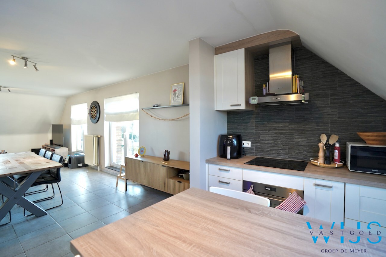 Super tof appartement met leuk dakterras &amp; garage te ERTVELDE / RIEME! 