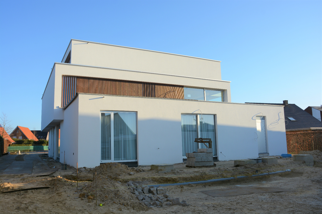 Kwalitatief nieuwbouwappartement met  enorm terras 