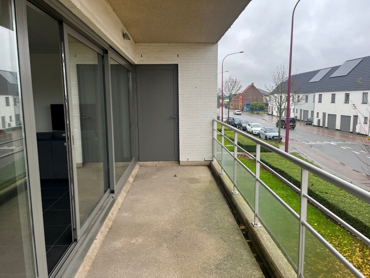 2-slpk-appartement op top locatie (incl. ondergrondse staanplaats!!). 