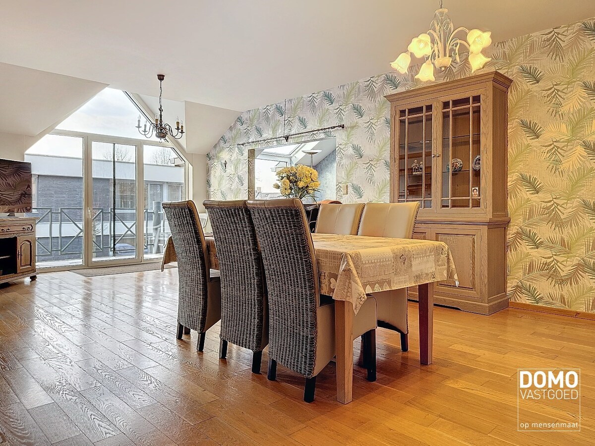 Ruime en instapklare assistentiewoning met zuidgericht terras, centraal gelegen in Kermt nabij Hasselt. 