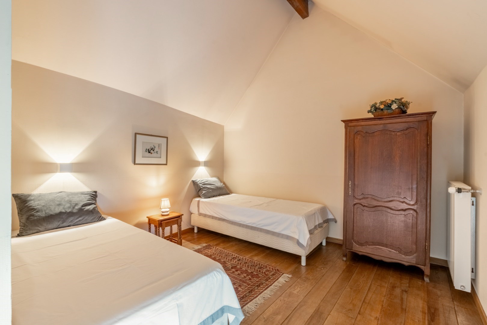 gastenverblijf 2: slaapkamer 2