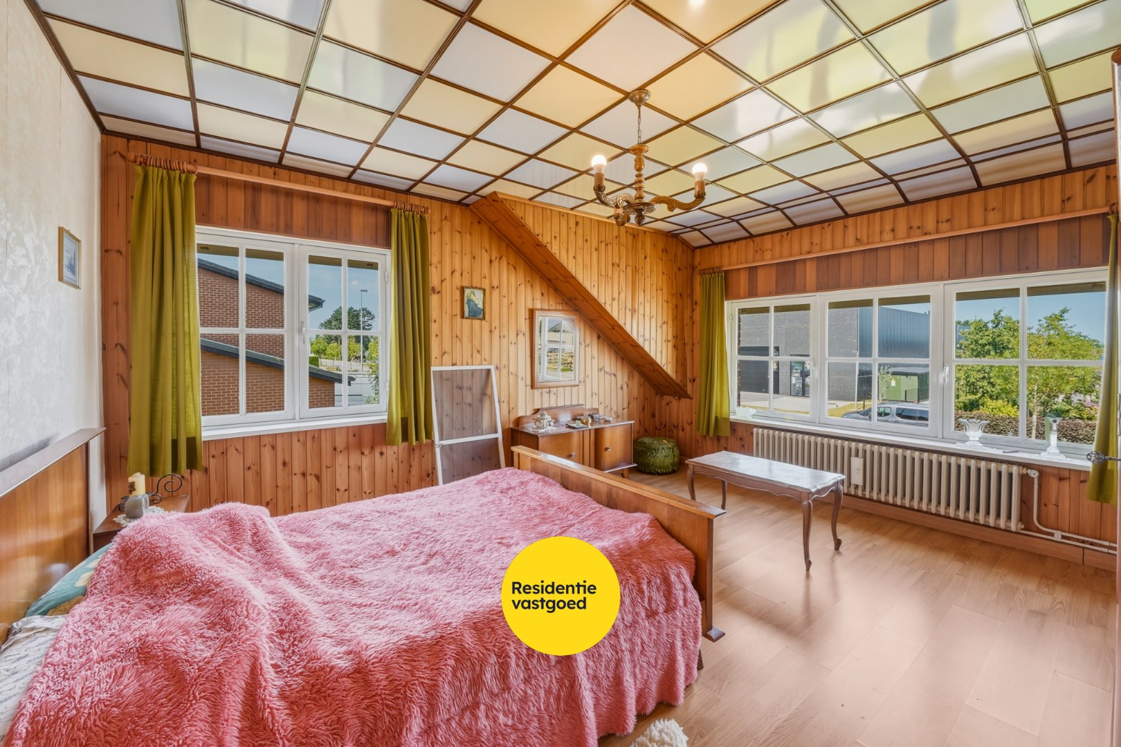 Te renoveren open bebouwing met 3 slaapkamers en ruime tuin in Roksem 