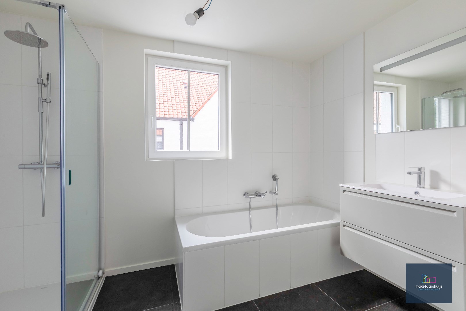 Kwalitatieve Lalys nieuwbouwwoning met tuin en parkeerplaats 