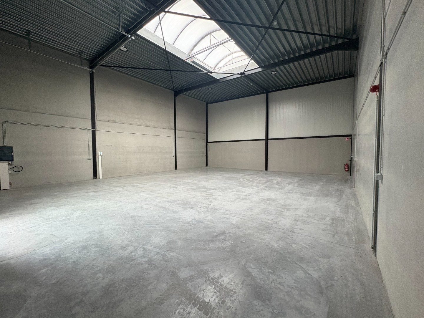 Nieuwbouw KMO-unit van ca. 180 m² in project "Saturnus" op uitstekende locatie! 