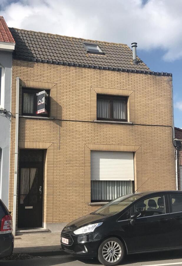 KNAP GERENOVEERDE RUIME WONING MET ZONNIGE STADSTUIN 