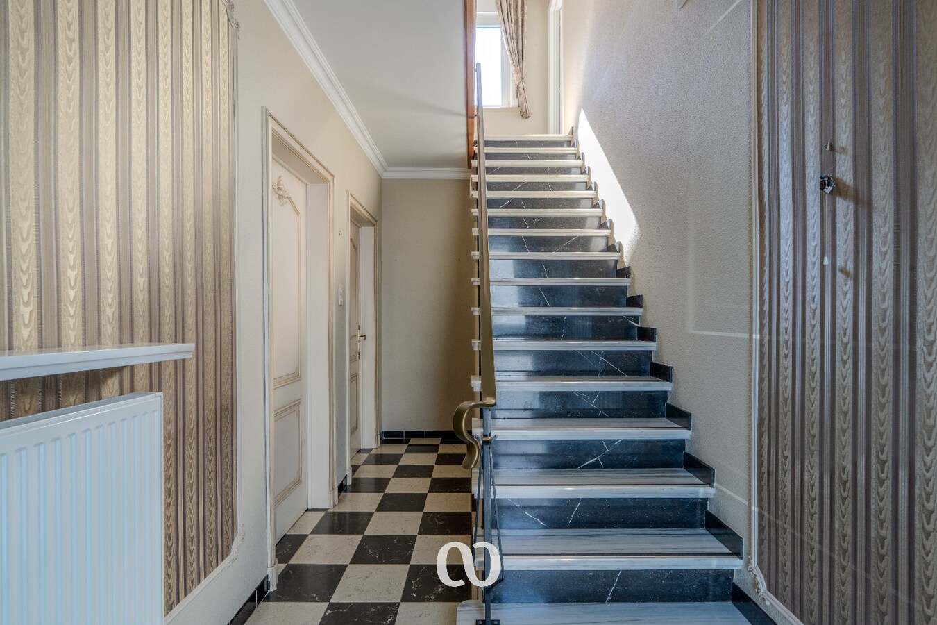 Deels gerenoveerde woning in het centrum van Oudenaarde 