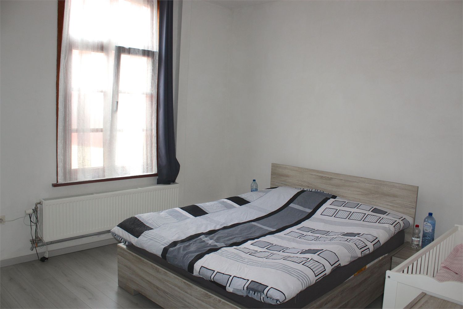 Gerenoveerde starterswoning met vele troeven 