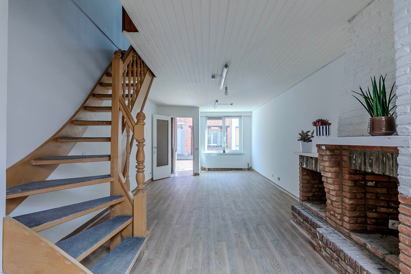Leuke stadswoning met 2 slpks - ideale locatie 