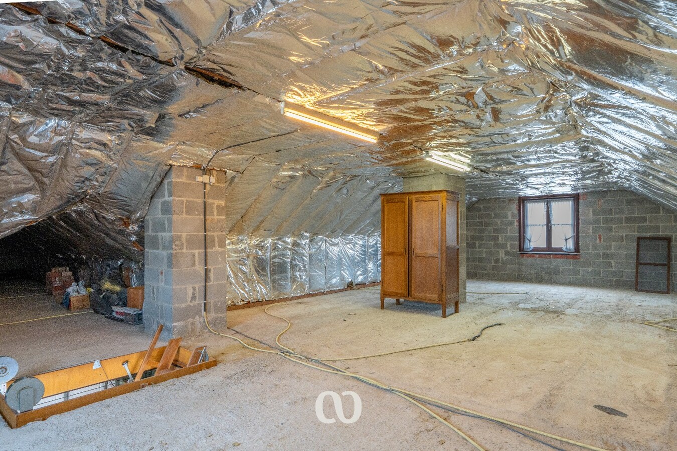 Open bebouwing met mogelijkheid tot 5 slaapkamers 