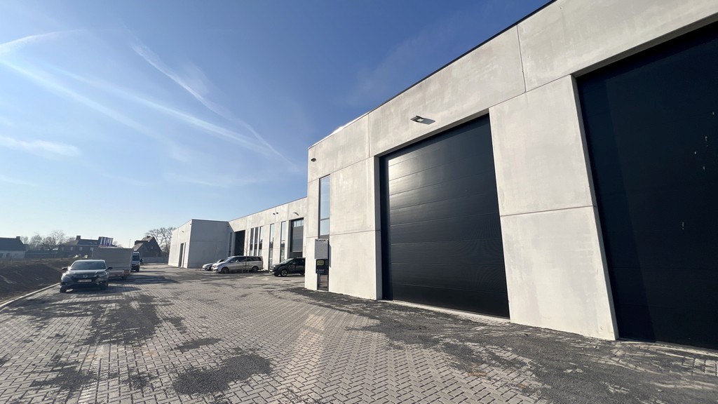 Nieuwbouw opslagruimte te huur in Deinze