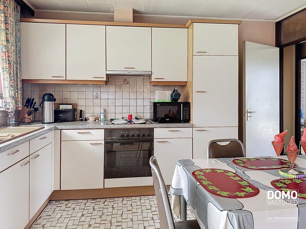 Gelijkvloerse woning met tuin en terras in Herk-de-Stad. 