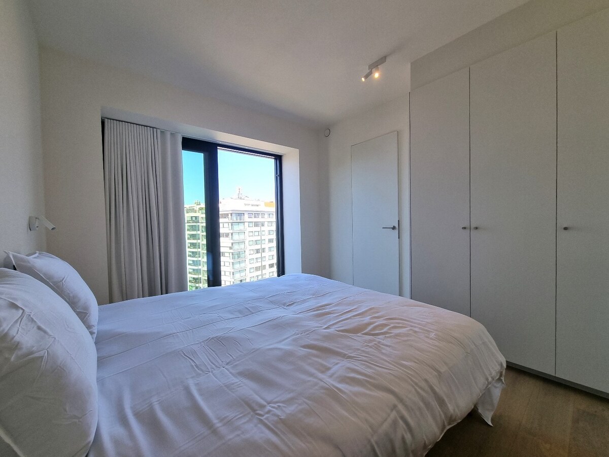 Uniek aanbod: duplexappartement in de prestigieuze Heldentoren 