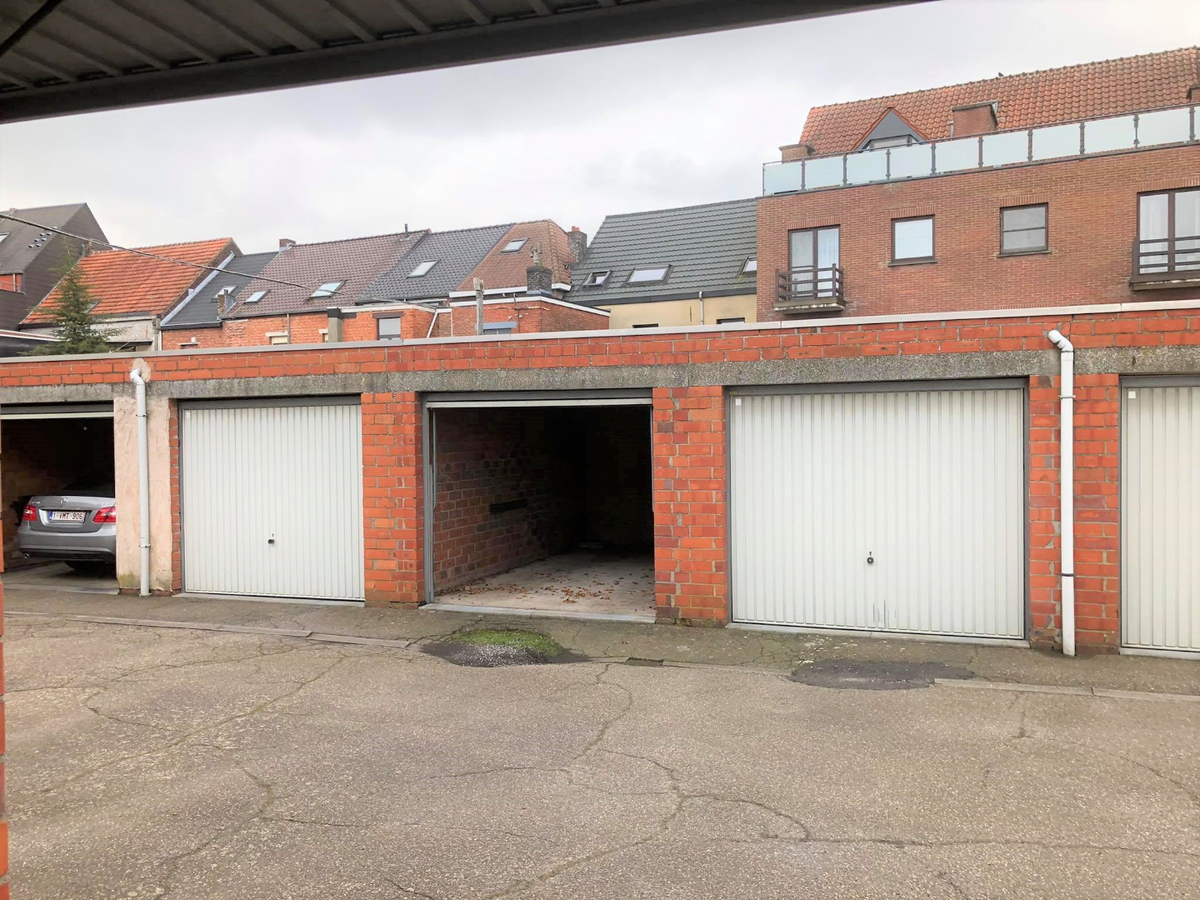 Verhuurd garage - Geel