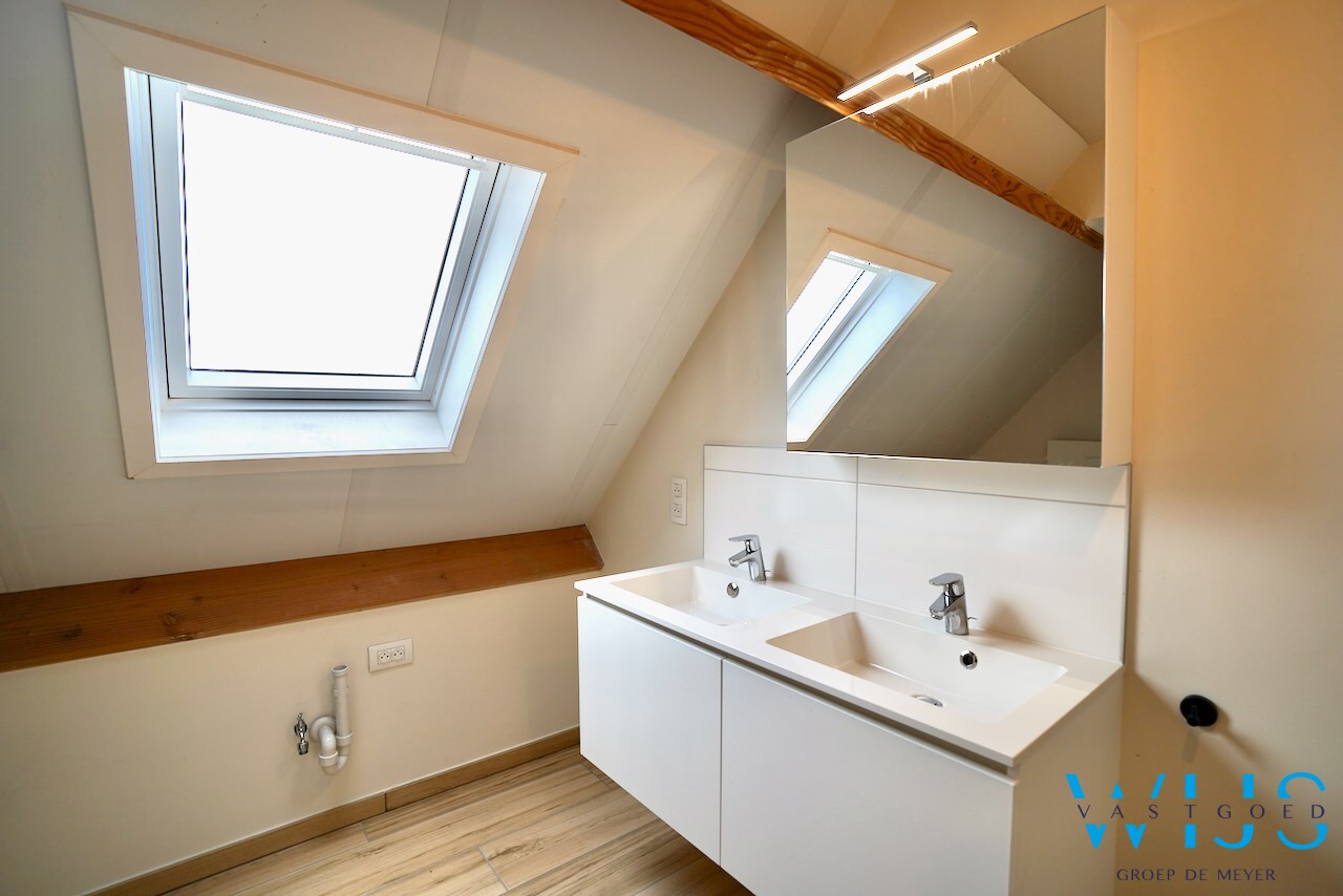 Leuk tweeslaapkamer appartement met zonneterras in hartje ERTVELDE! 