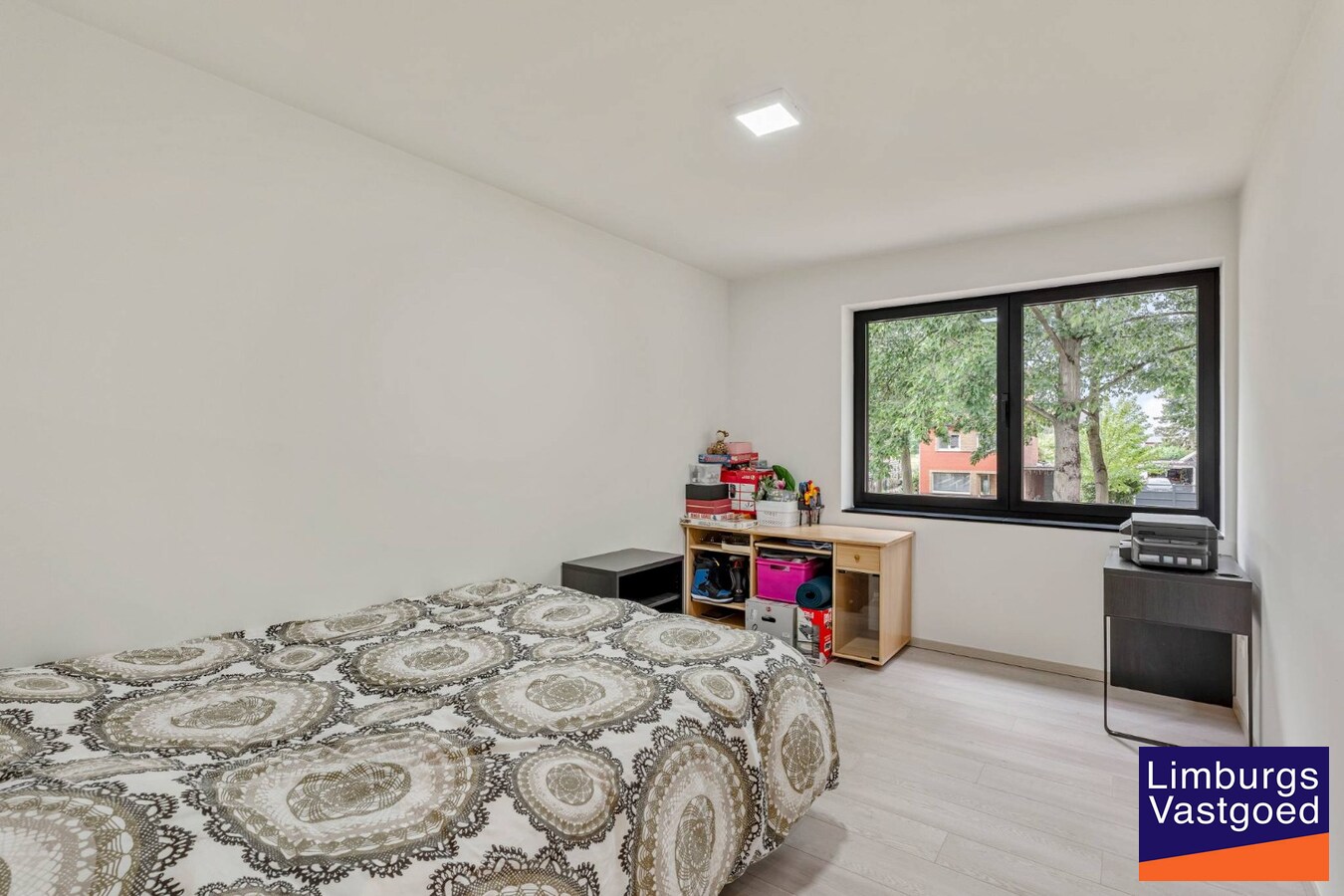 Nieuwbouwwoning, halfopen bebouwing, 3 slpk, 3a 4ca, te Beringen 