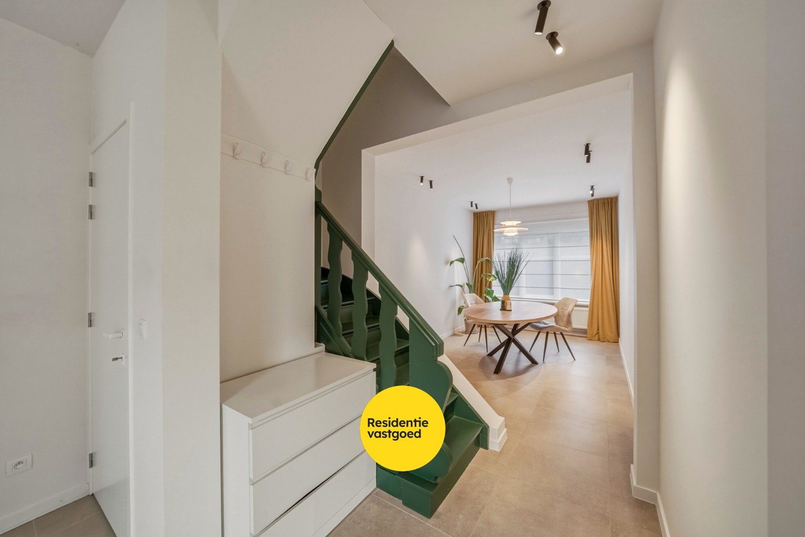 Instapklare, energiezuinige woning met 4 slpk in Mariakerke 