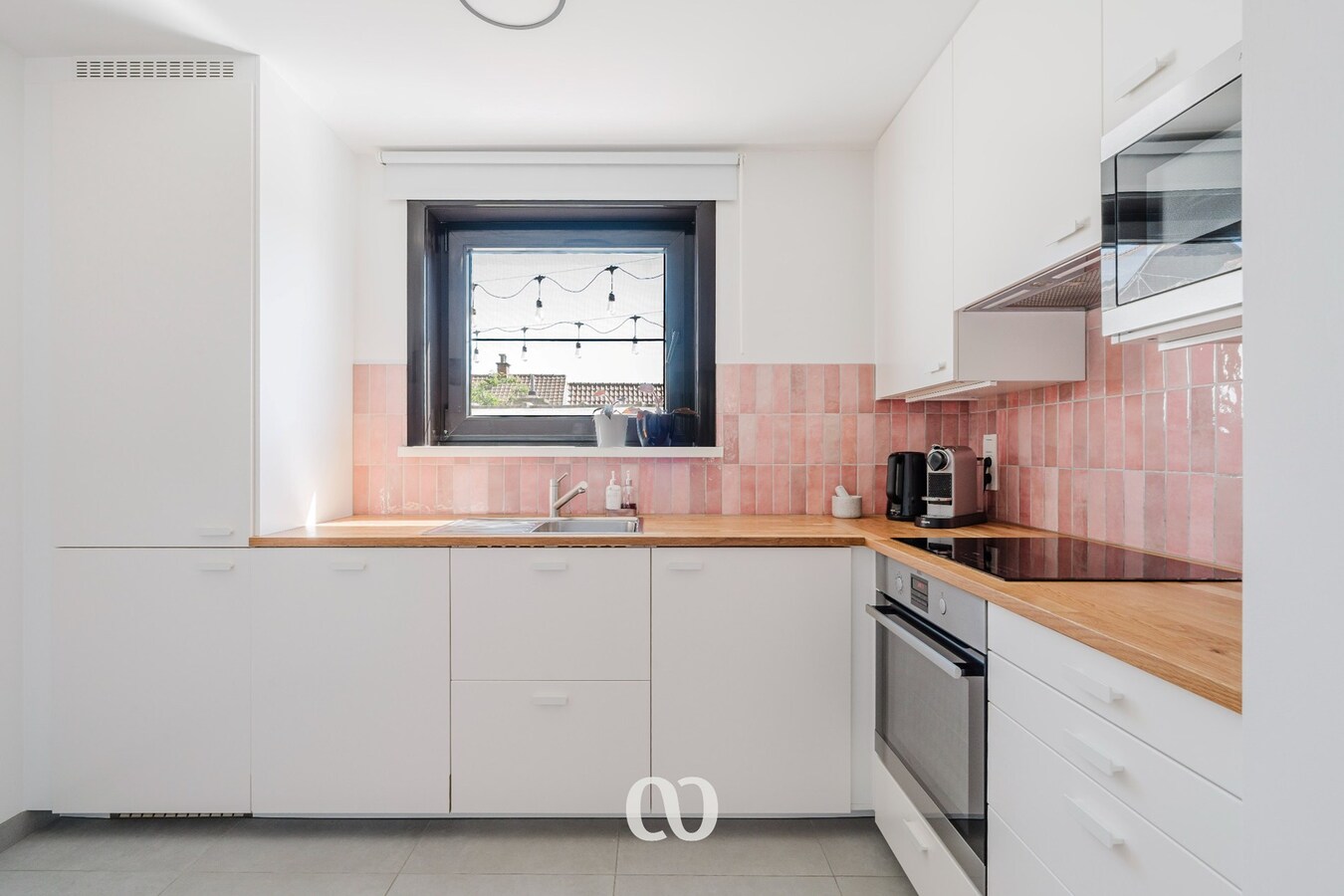 Instapklaar appartement met groot terras 