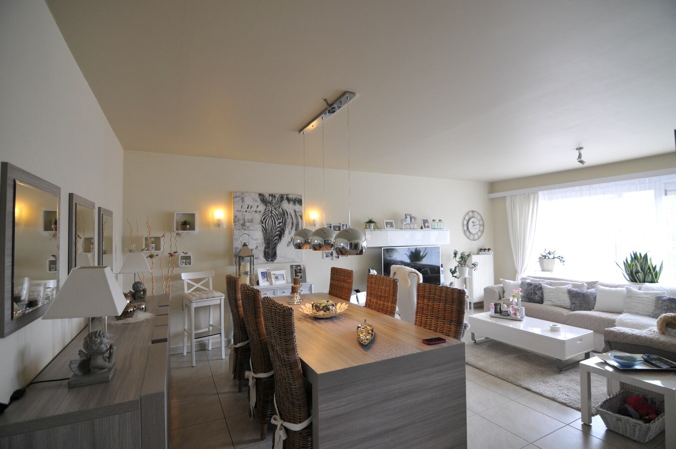 Zeer leuk appartement met mooi privé terras achteraan 