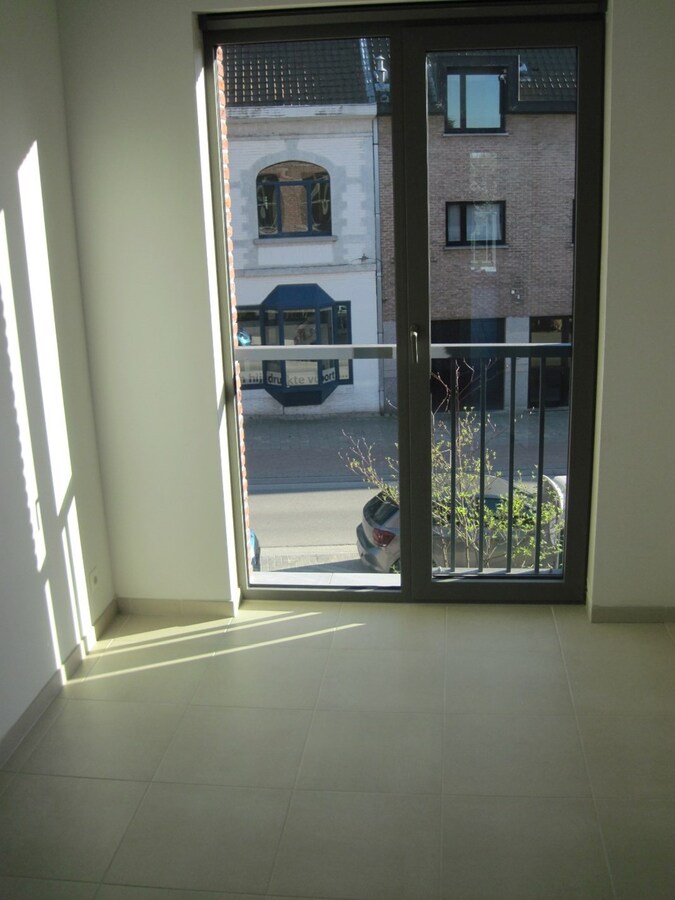 BIJZONDER ruim appartement (E-peil  