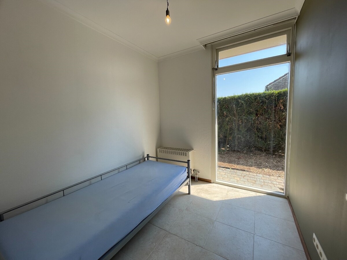 "Ruime open bebouwing met prachtige tuin in Lummen - 3 slaapkamers, bureauruimte en 1 badkamer" 