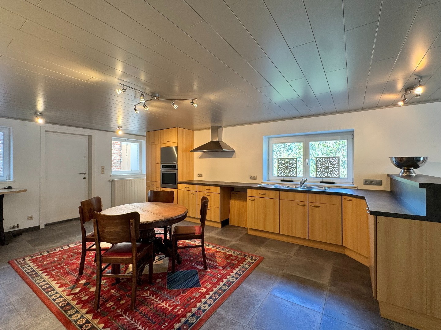 Mooie woning met potentieel als kangoeroewoning of praktijkruimte 