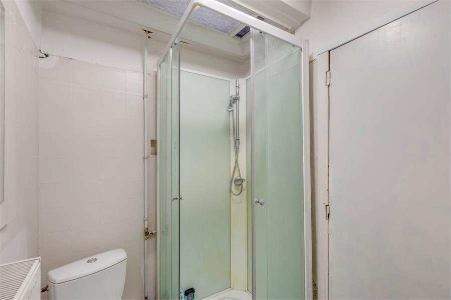 Opbrengsteigendom met 5 studentenkamers 