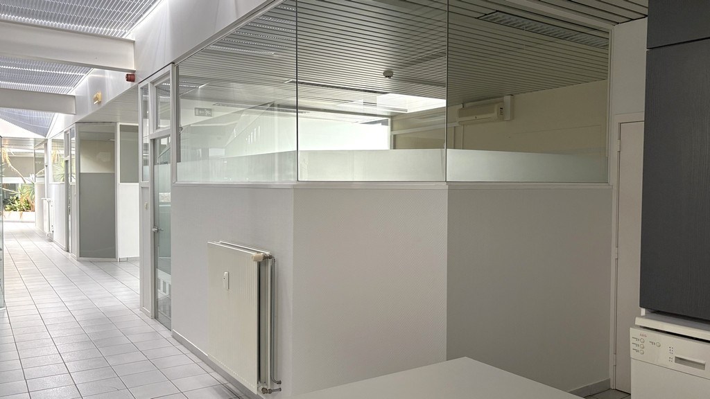 Kantoren en opslagruimte te huur in Nazareth