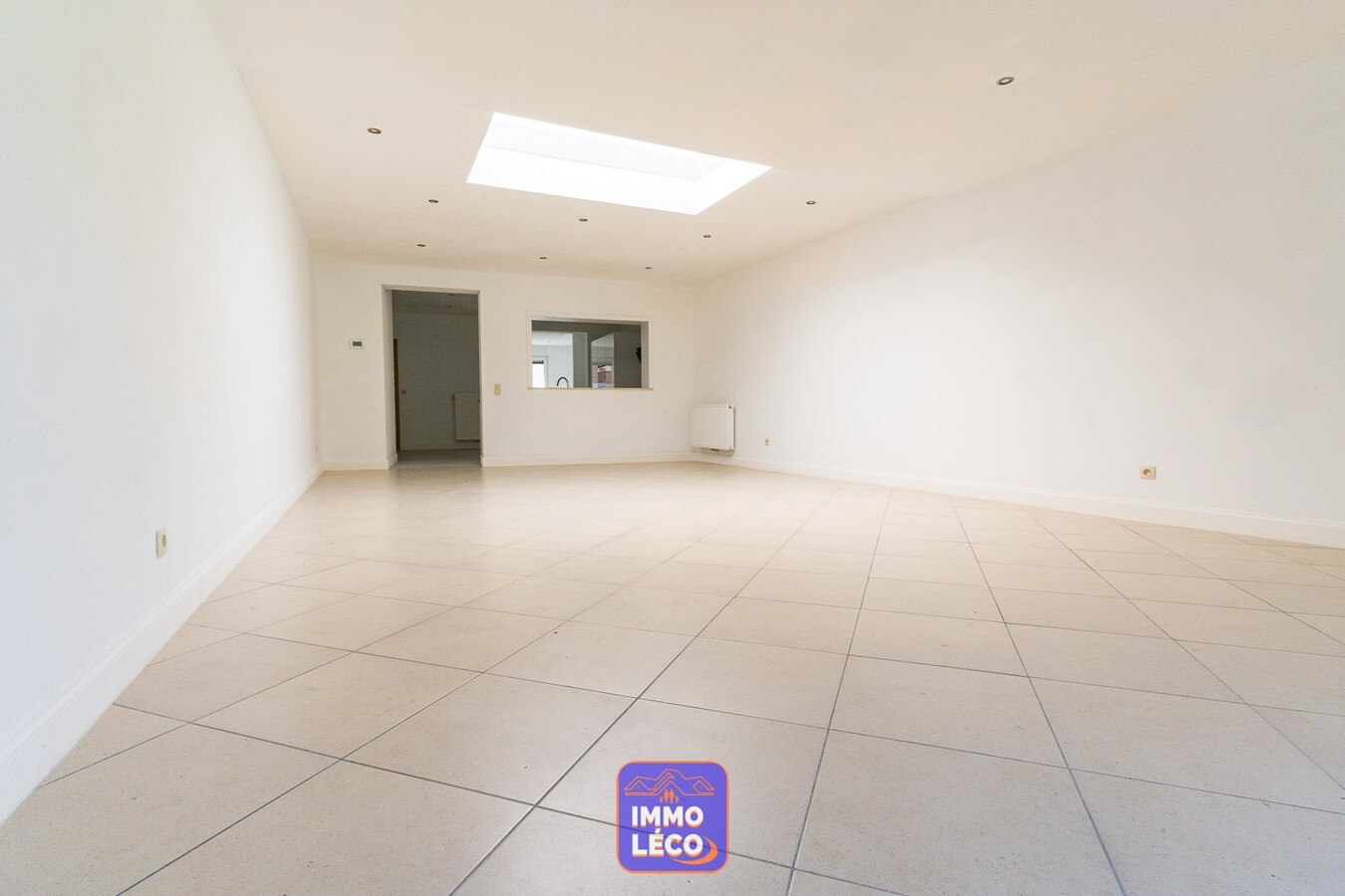 Maison rénovée en 2025 avec jardin, volumes impressionants ! 