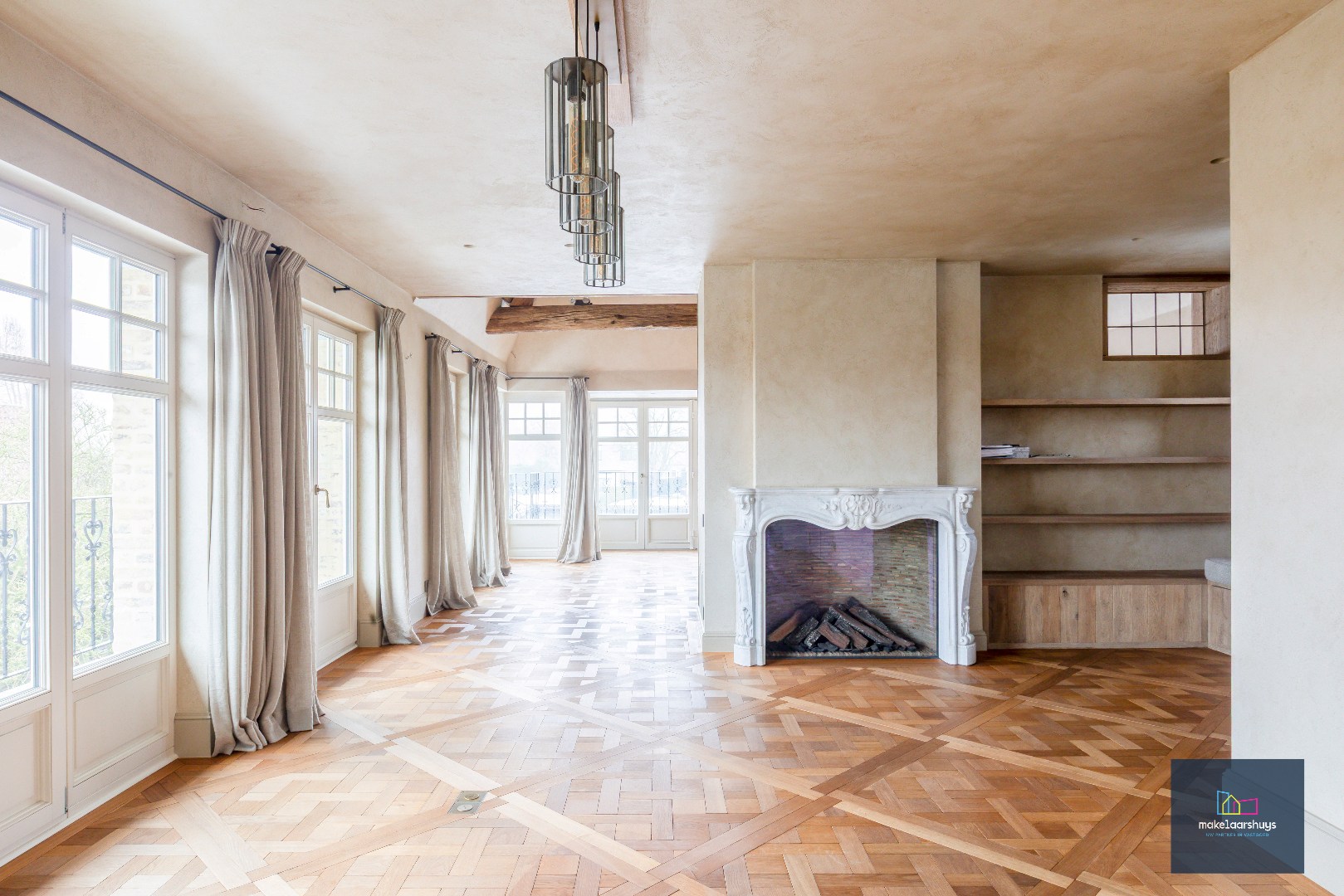 Exclusieve Franse manoir villa met bijhuis aan de Leie 