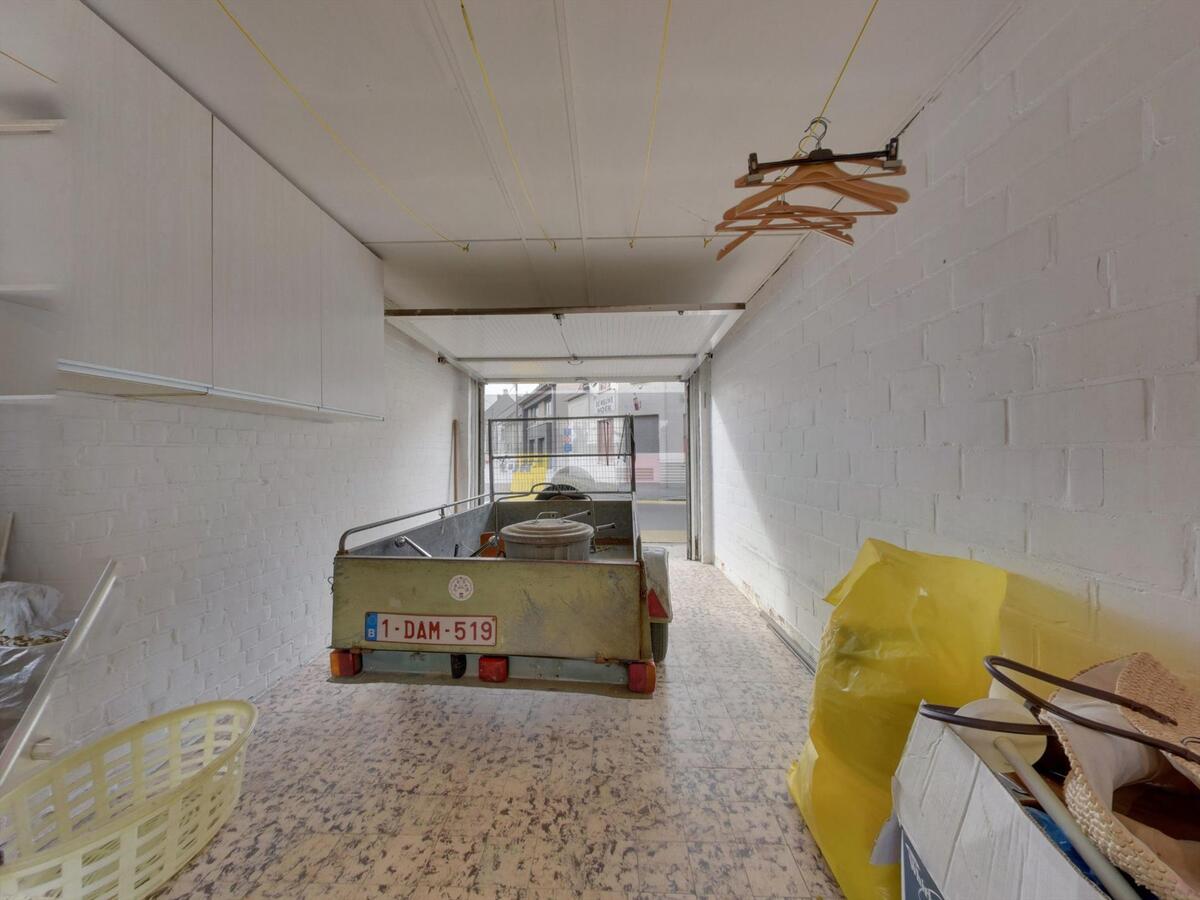 Ruime rijwoning nabij centrum Gistel 