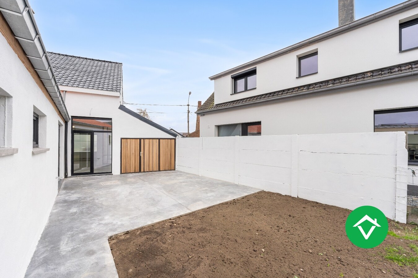 Volledig gerenoveerde woning (EPB B) met garage op topligging te Eernegem 