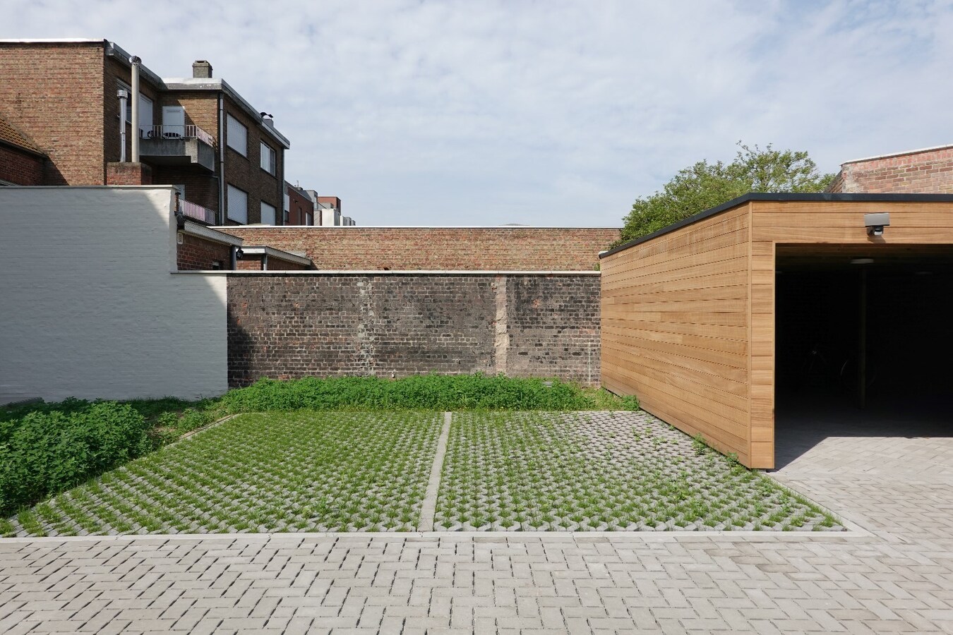 Prachtig appartement met autostaanplaats op uitstekende ligging in Brugge. 