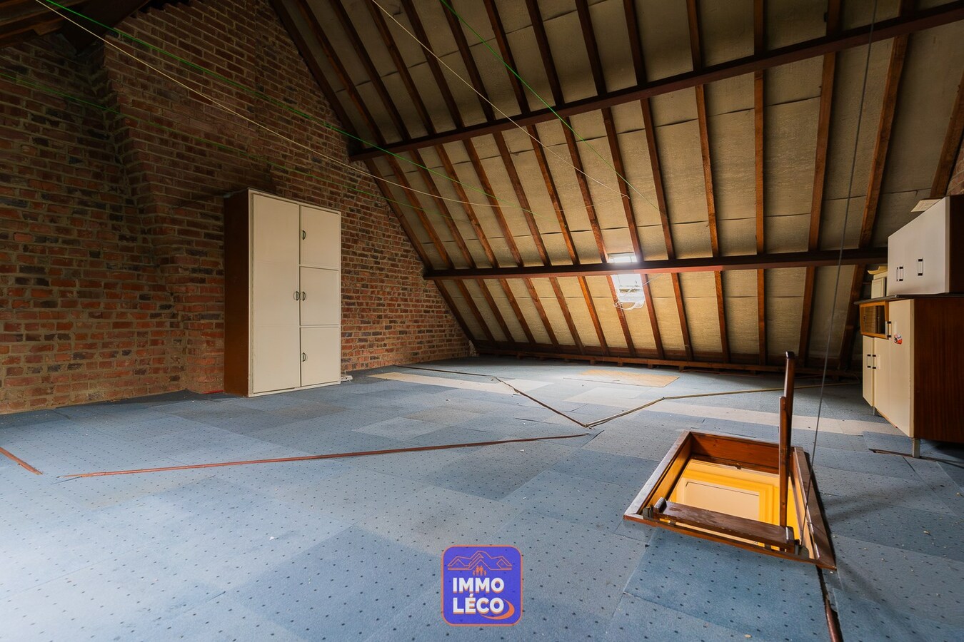 Maison avec jardin située dans une rue prisée ! Excellent potentiel ! 