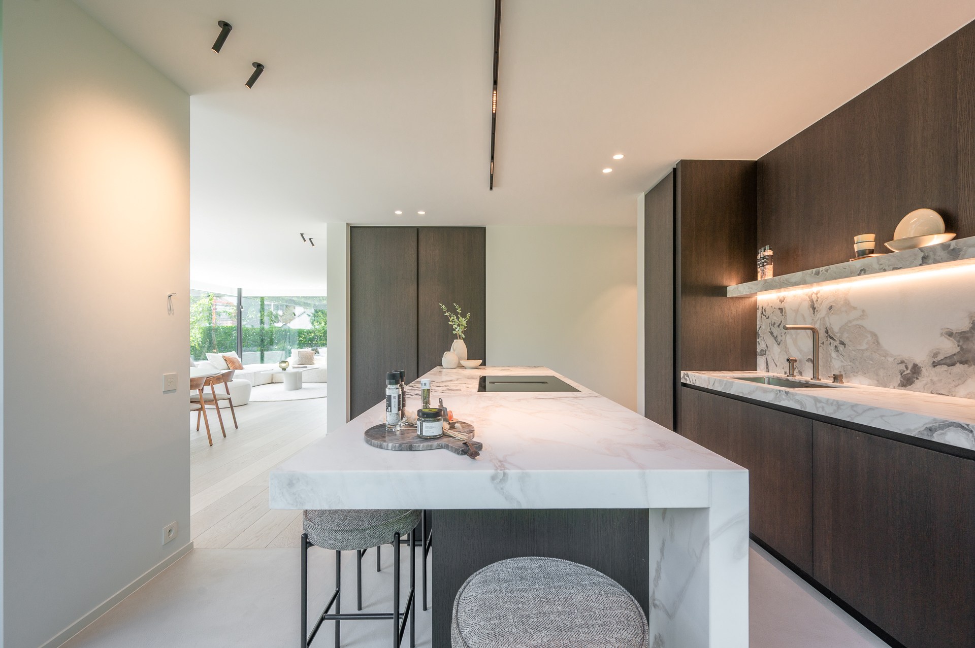 Villa neuve clé en main dans un emplacement de choix calme près du Zegemeer et à distance de marche du centre. 