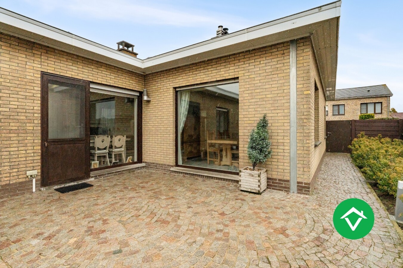 Alleenstaande woning met 4 slaapkamers te Eernegem 