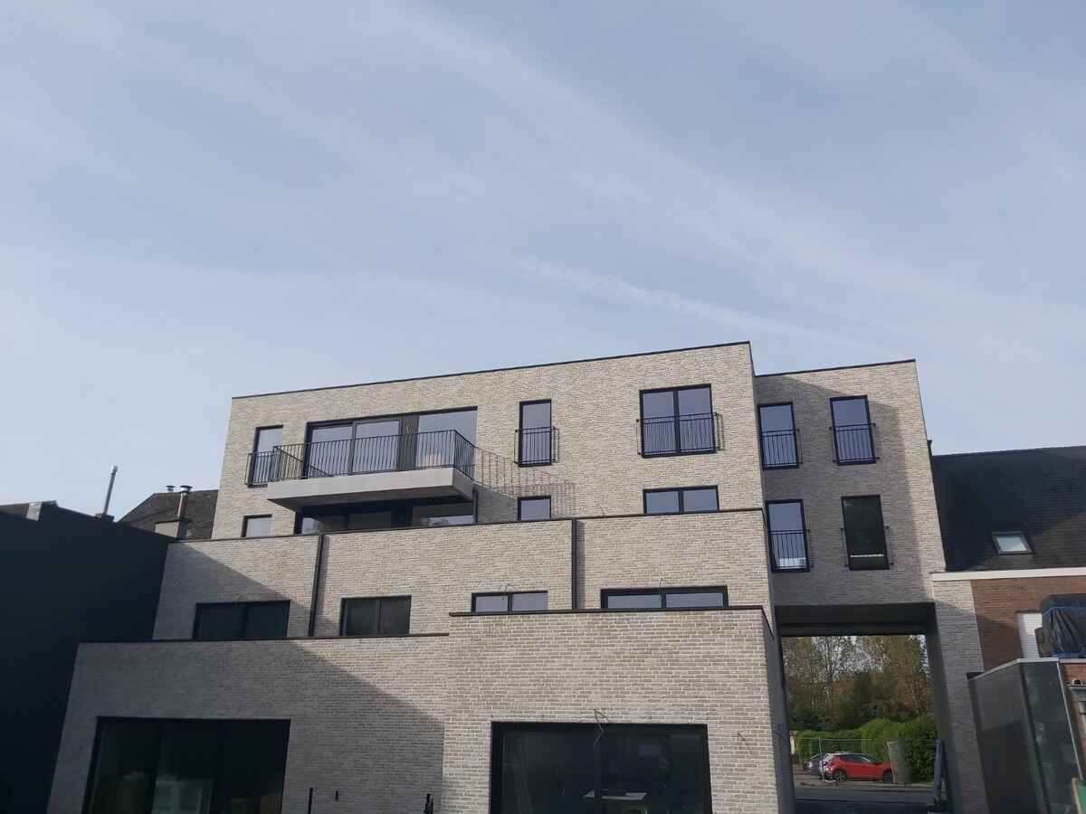 Prachtig, ruim appartement (nieuwbouw). 