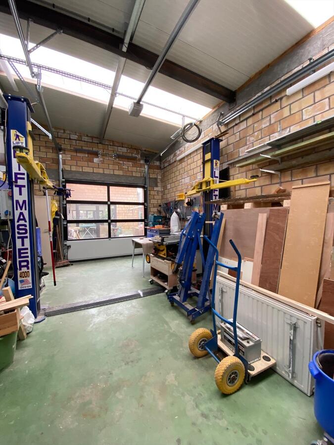 Alleenstaande woning met opslagruimte te Koekelare 