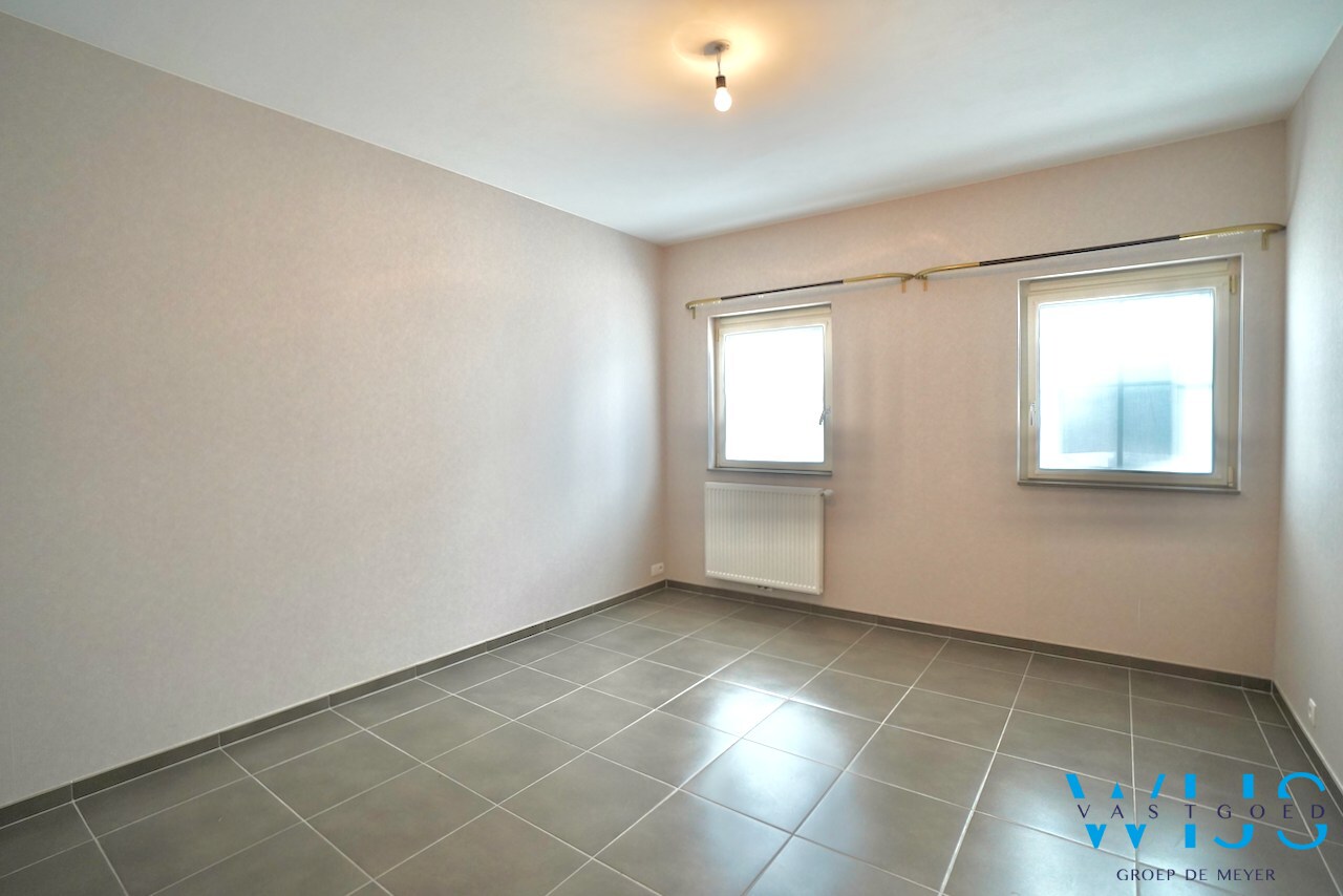 Gelijkvloersappartement met tuin en staanplaats te Ertvelde ! 