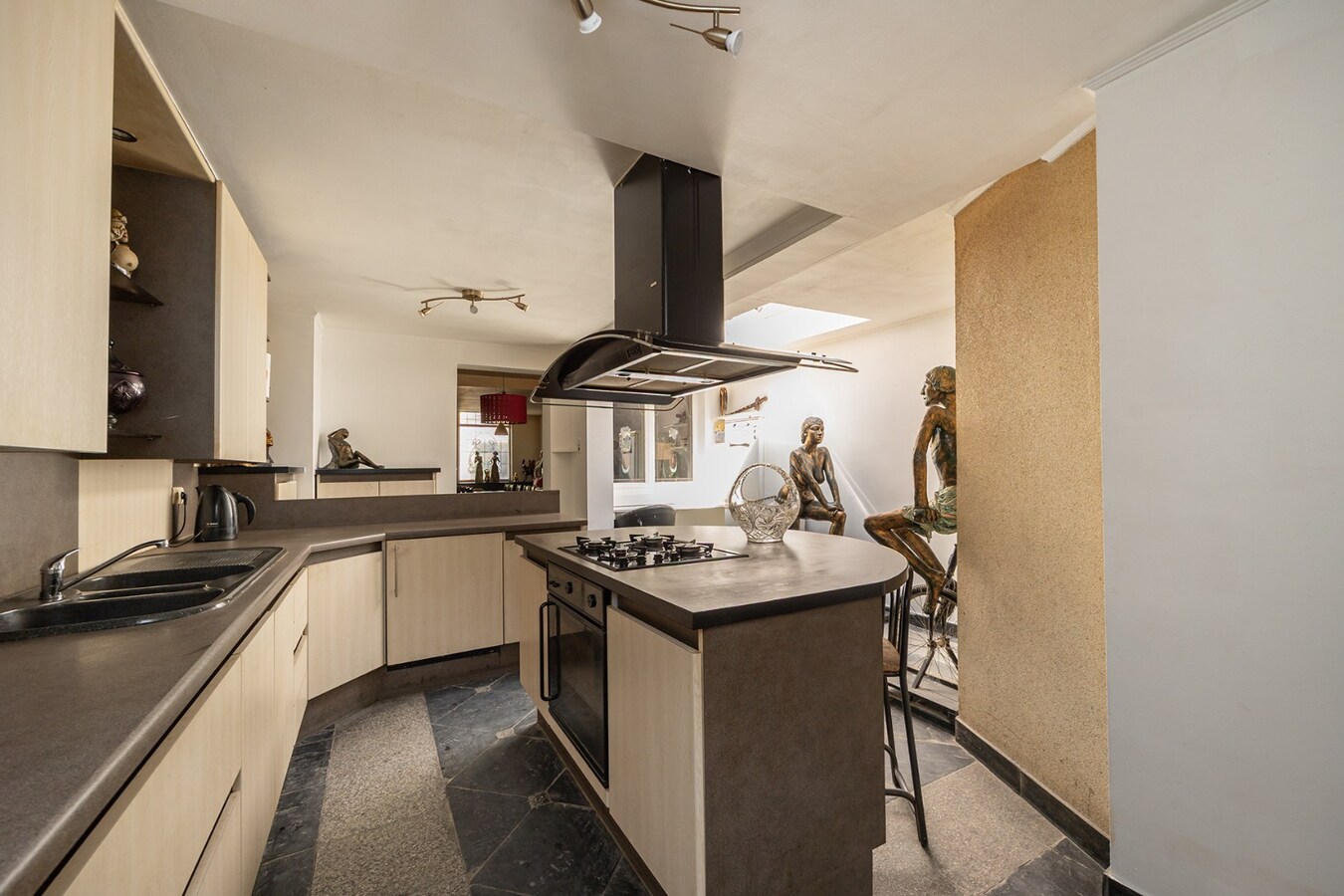 Woning met 3 slpk en gezellige tuin te Willebroek! 