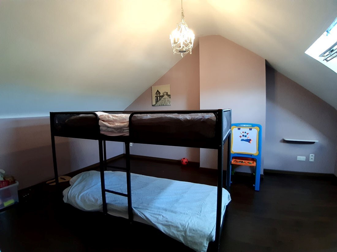 Zeer ruim drie slaapkamer appartement te Lommel 