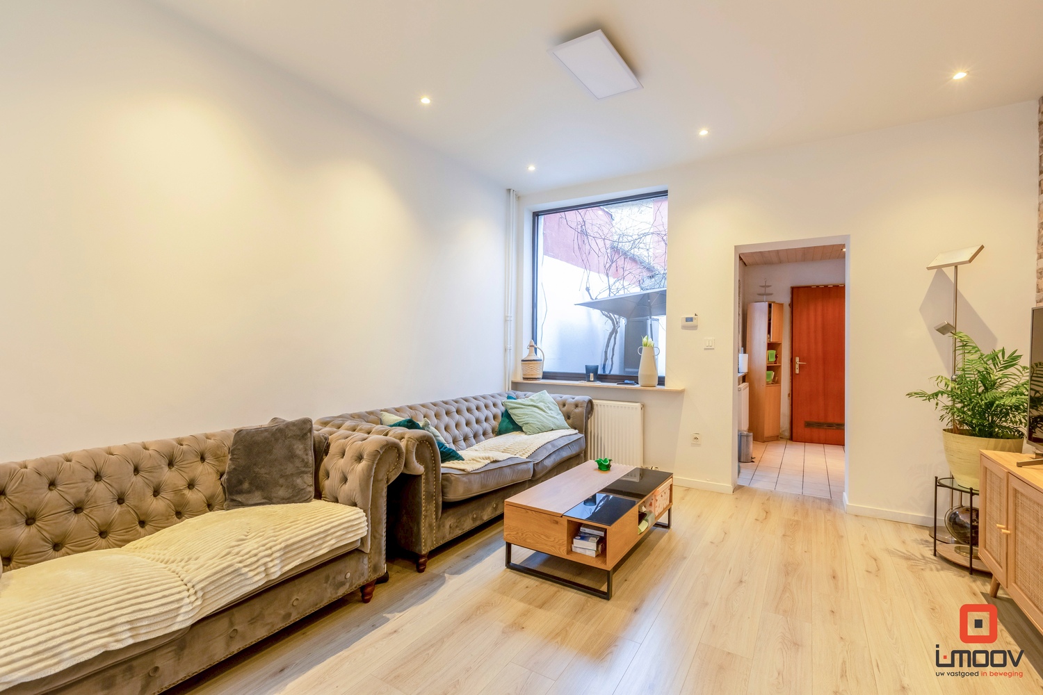 Charmante woning met 3 slaapkamers te Sint-Amandsberg. 