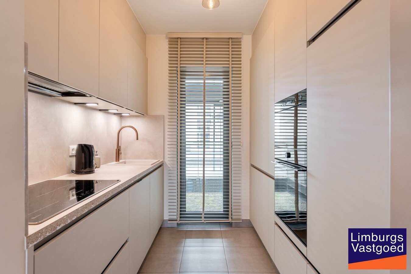 Modern appartement, 90m², ruim terras, 2 slpk, autostaanplaats + kelderberging 