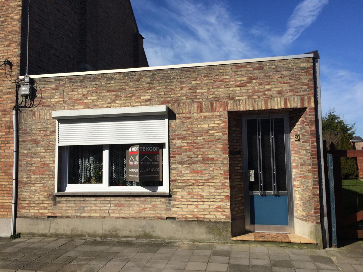 KOOPJE !! Kleine woning met tuin te Bredene 