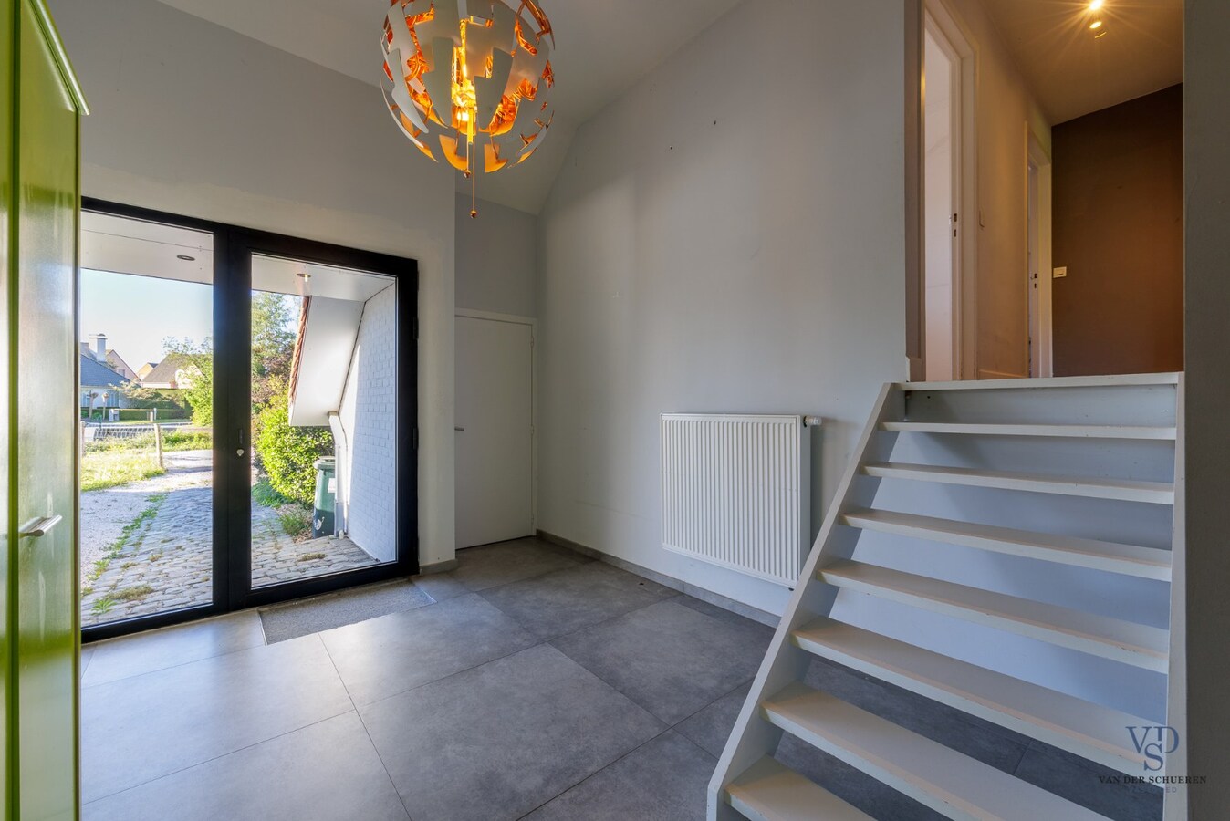 Tijdloze villa met zicht op groen. 
