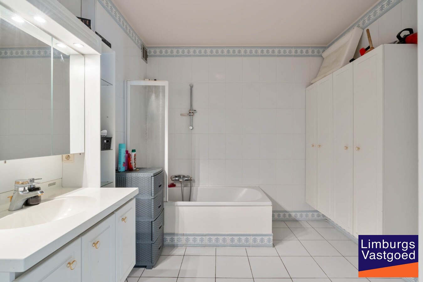 Energiezuinig 3 slpk app, 106m² + 2 terrassen, dubbele kelder + garagebox; Centrum 