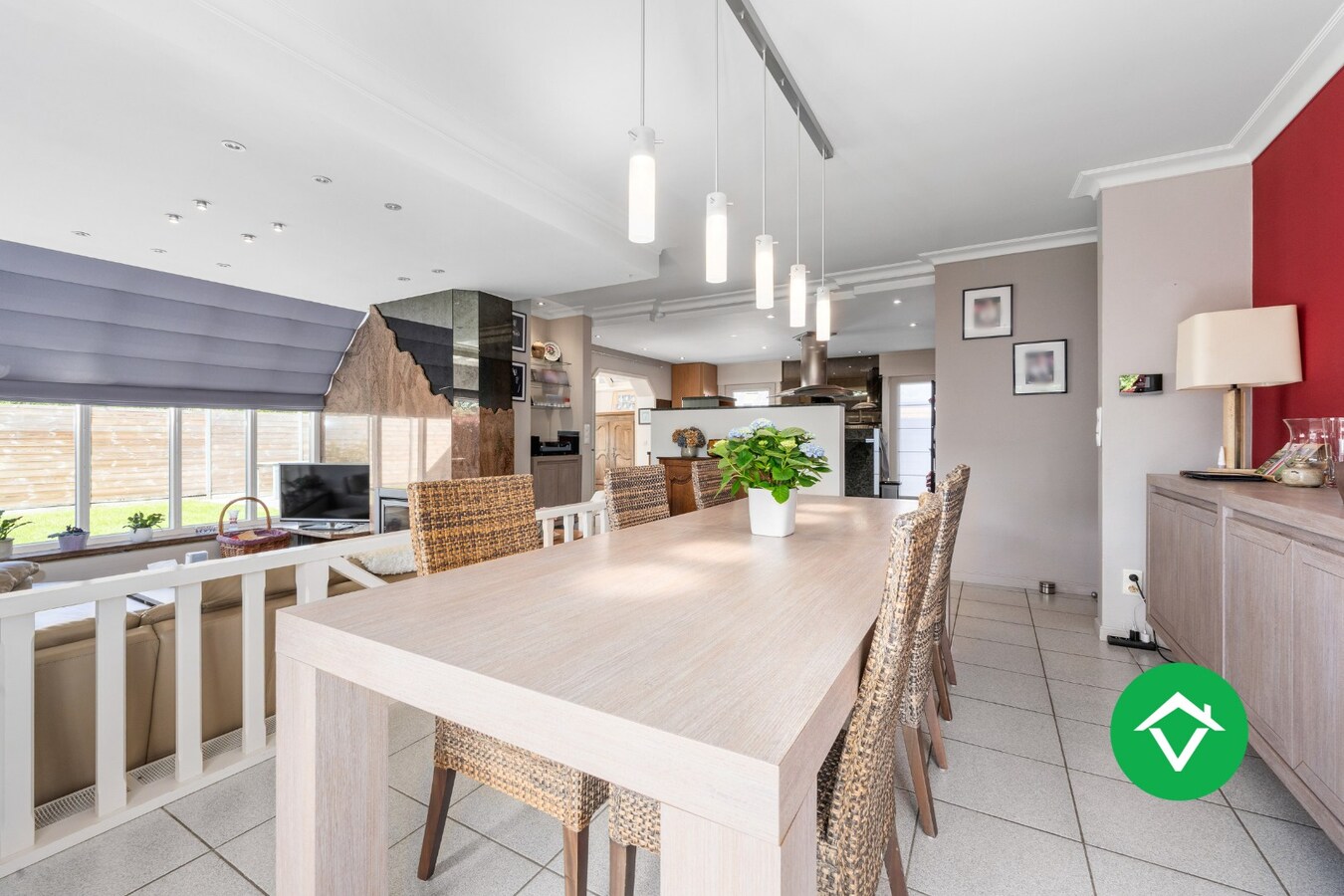 Alleenstaande woning met 5 slaapkamers en garage te Torhout 